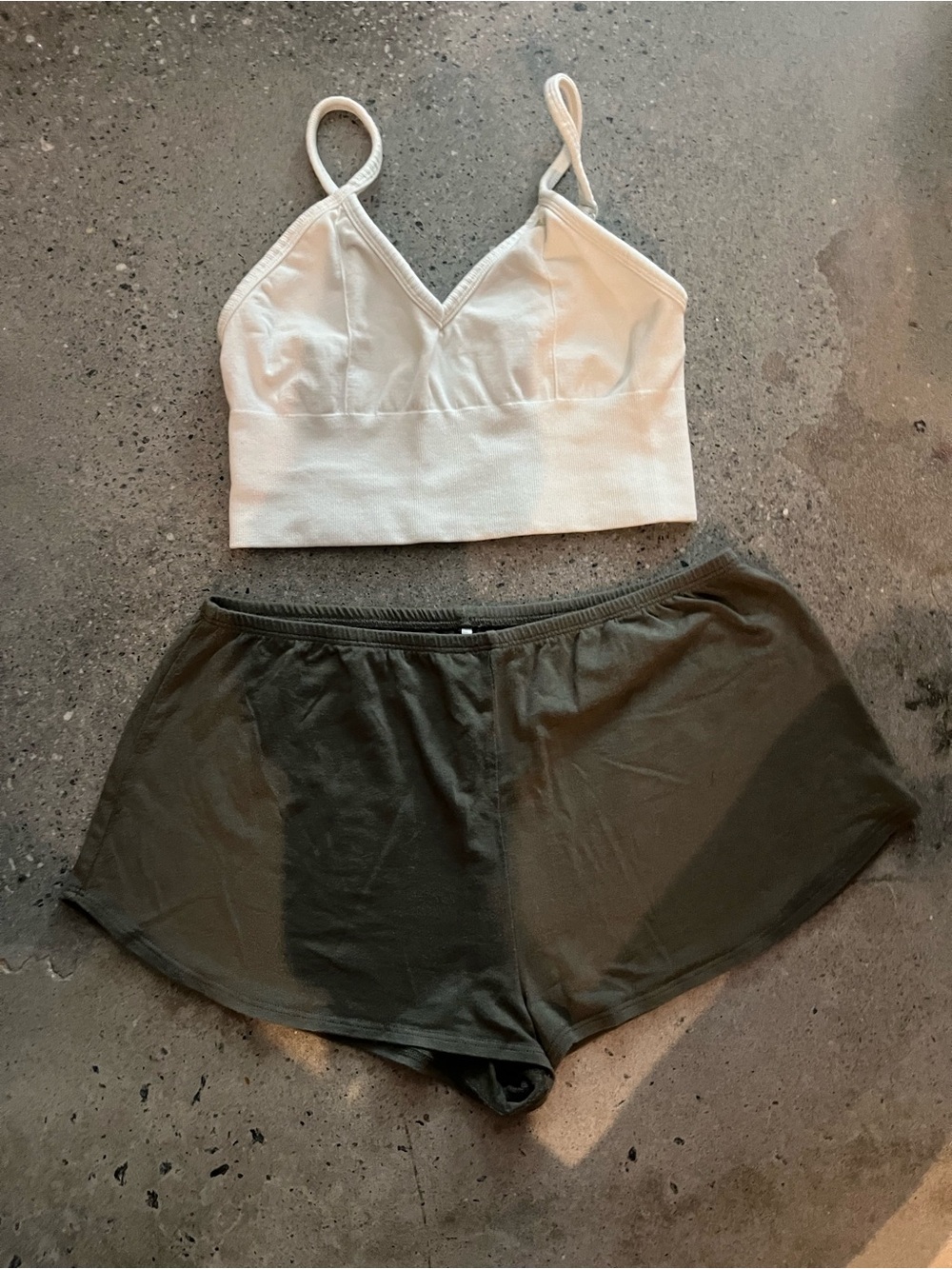 ALO Yoga White Bralette & Set Active Olive Lounge Shorts